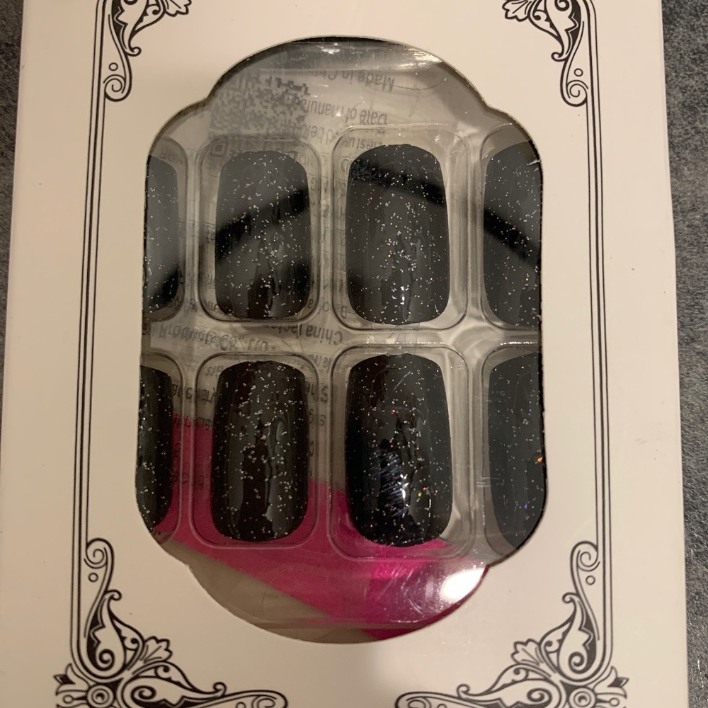 False nails